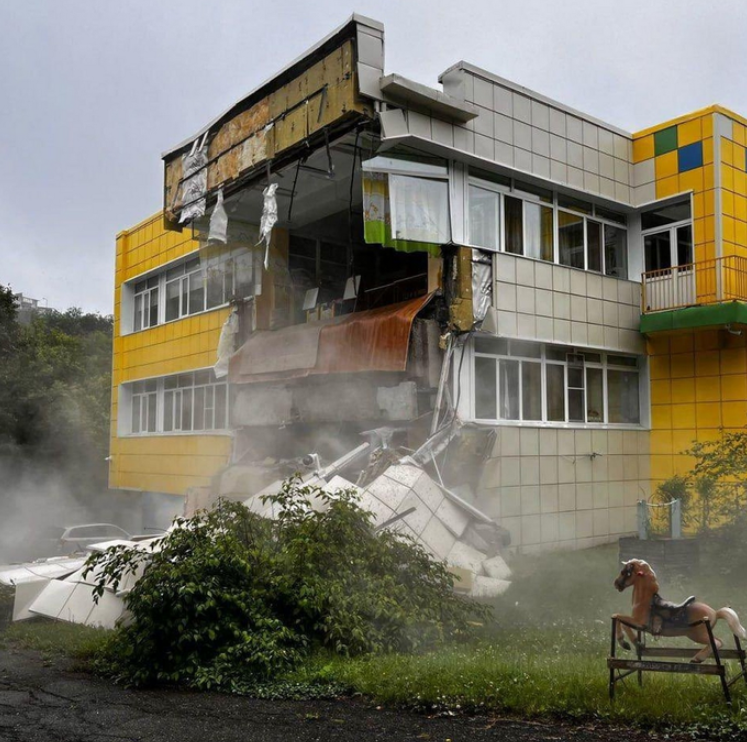8.7 magnitude earthquake off Russia: Japan experiences first tsunami, many countries issue warnings - Photo 3.