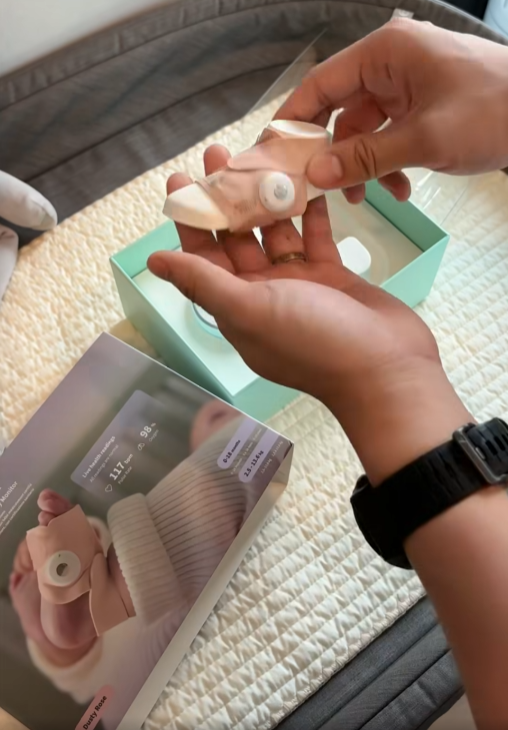 Ông bố "quốc dân" gọi tên Huy Trần: Bán cả xe lẫn đồng hồ để sắm đồ đón "bình rượu mơ" chào đời, sương sương đã hết hơn 100 triệu- Ảnh 9.