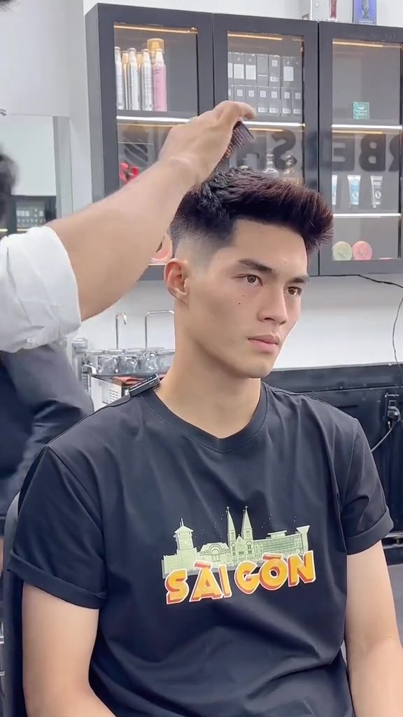 Thủ môn cao 1m91 của U23 Việt Nam lộ loạt ảnh đời thường "hết nước chấm"- Ảnh 10.