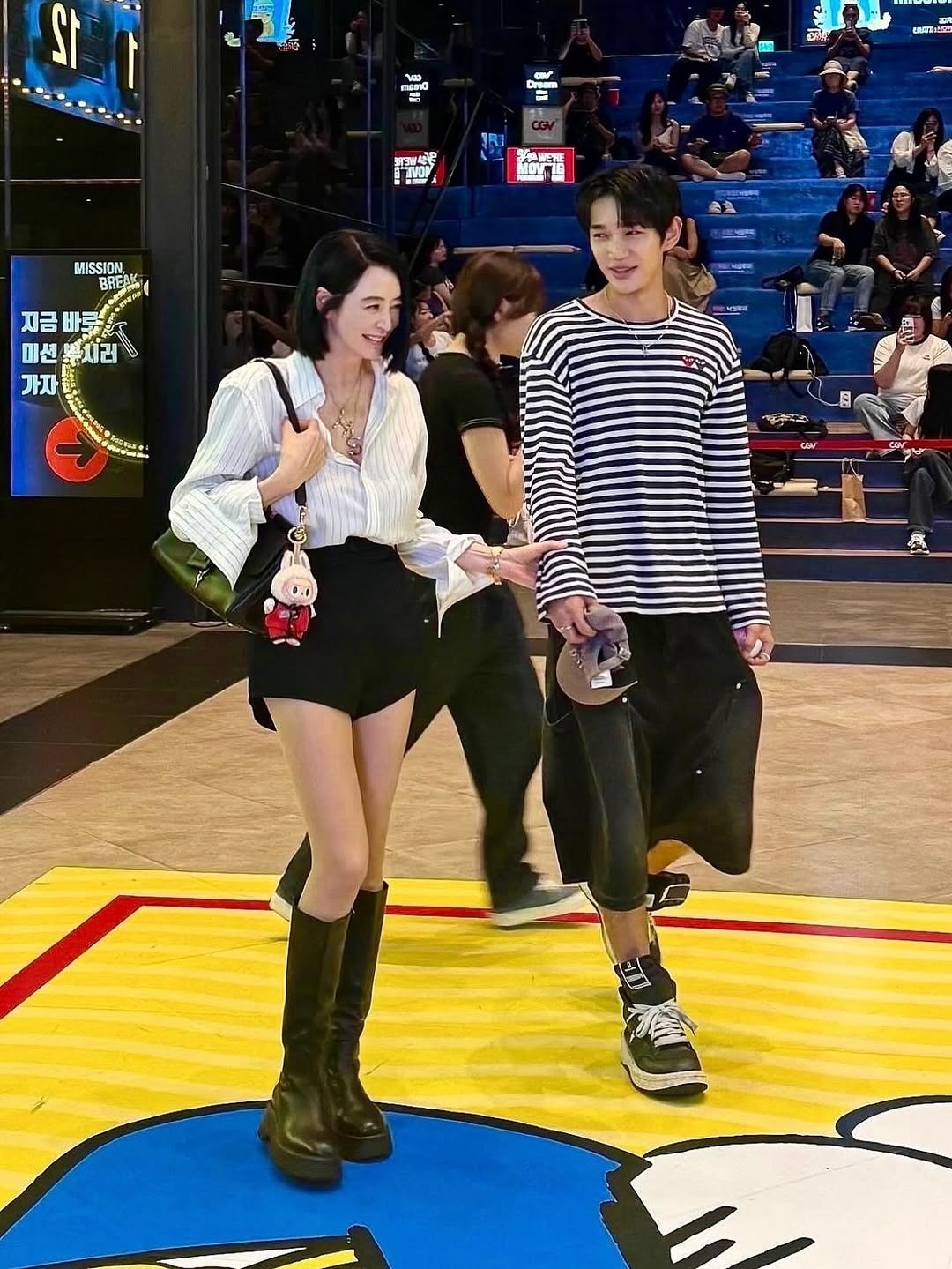 "Chị đại" U60 lên đồ khiến cả showbiz chấn động, hàng triệu cô gái ước về già mình được đẹp như vậy!- Ảnh 5.