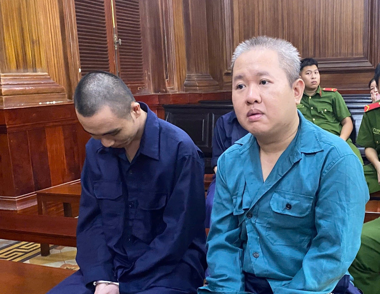 Quản lý nhà hàng ở TPHCM quy định phải viết 'giấy phép xin ra ngoài' khi đi bán dâm- Ảnh 2.