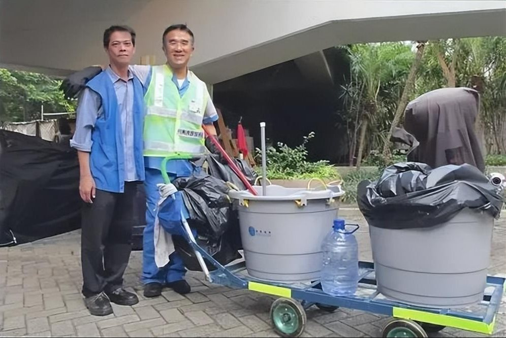 "Nghèo là do lười biếng": Vị tỷ phú trâm anh thế phiệt tự tin tuyên bố để rồi nhận cái kết bất ngờ khi thử sống 2 ngày với 167 nghìn đồng trong túi- Ảnh 3.