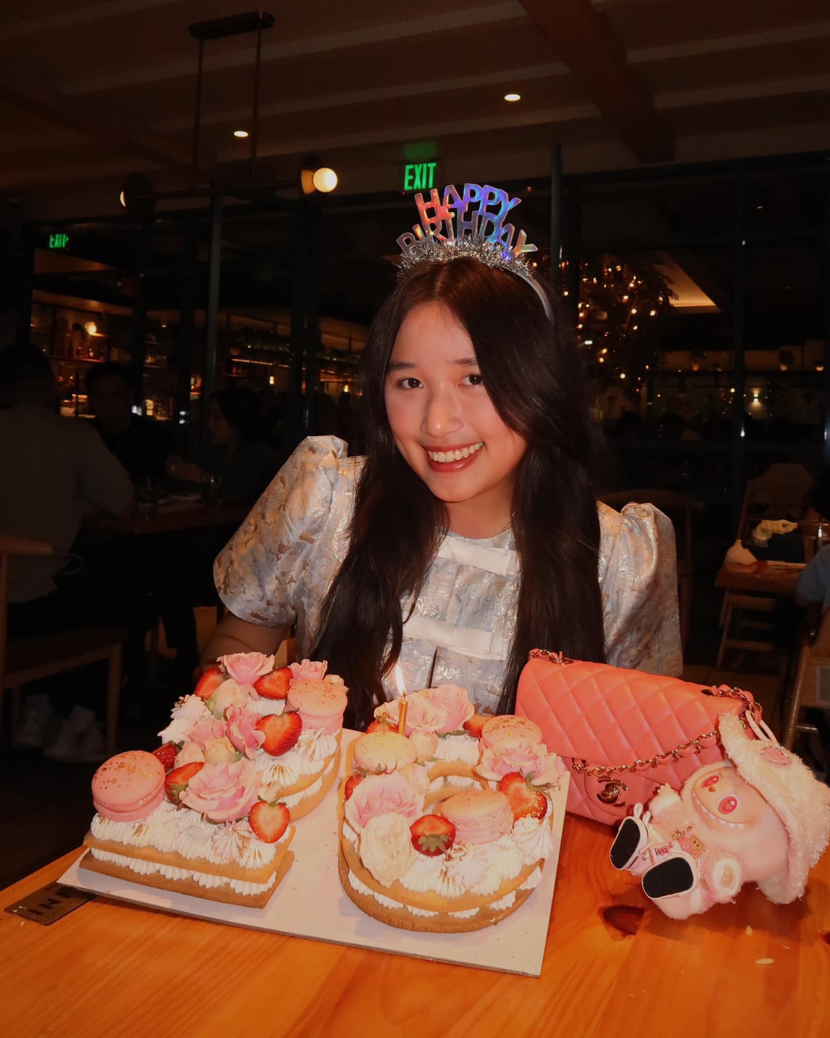 Jenny Huỳnh bị an ninh sân bay giữ lại, kiểm tra túi khi đi xem concert Anh Trai Say Hi ở Mỹ: Chuyện gì đây?- Ảnh 7.