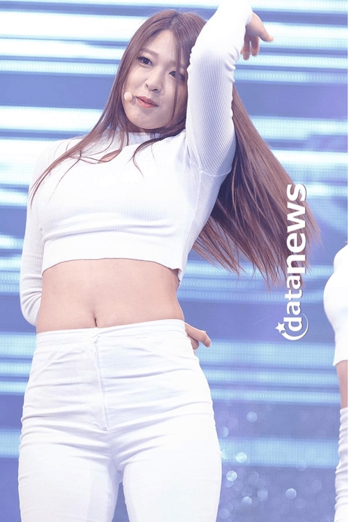 Sốc với phương pháp “giảm cân ma cà rồng" của thánh body Kpop- Ảnh 5.