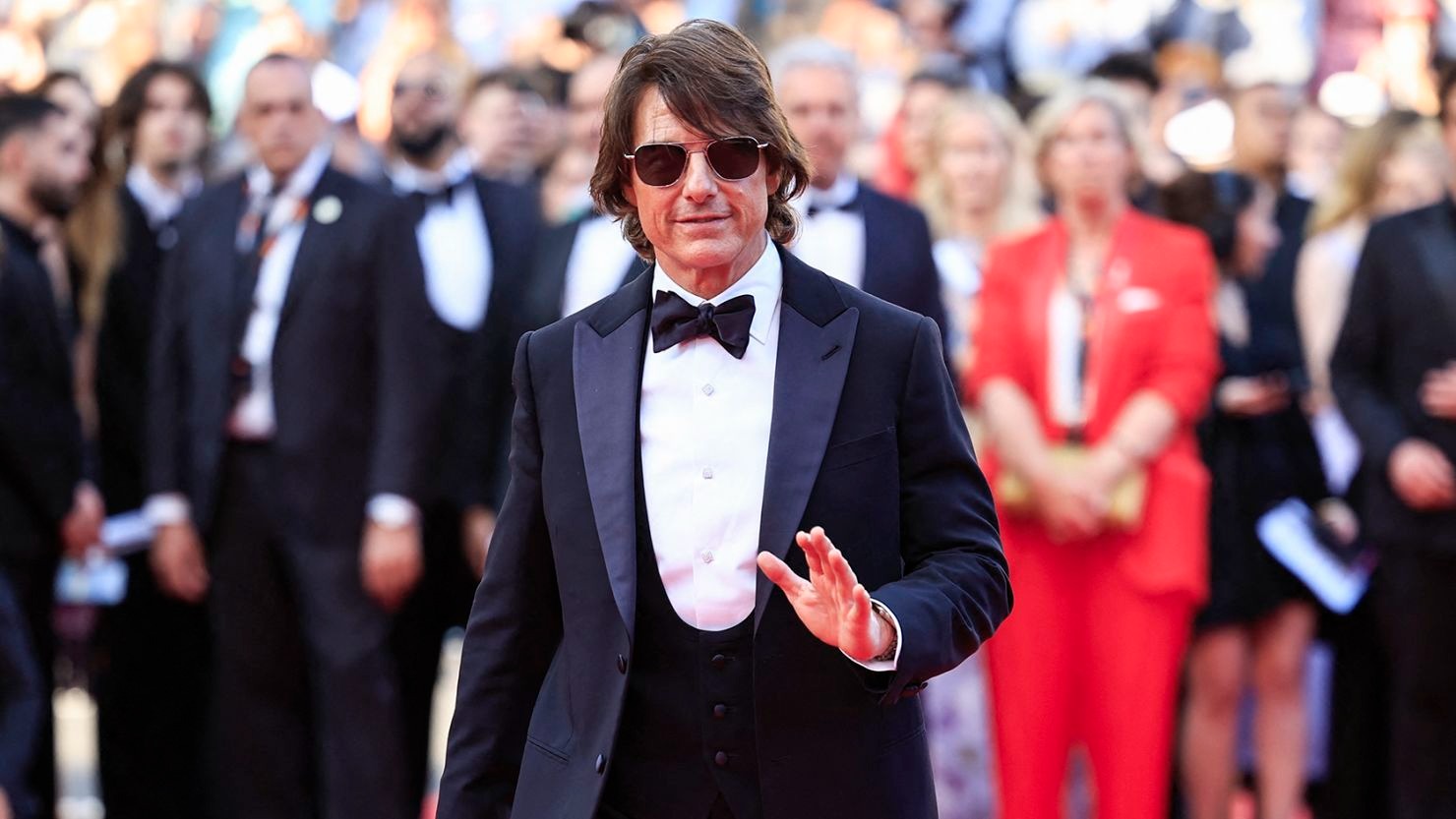 "Kẻ phản diện" Tom Cruise: 13 năm bỏ nghĩa vụ làm cha
với con gái Suri, đến nay mải mê tình trẻ kém 26 tuổi!- Ảnh 6.