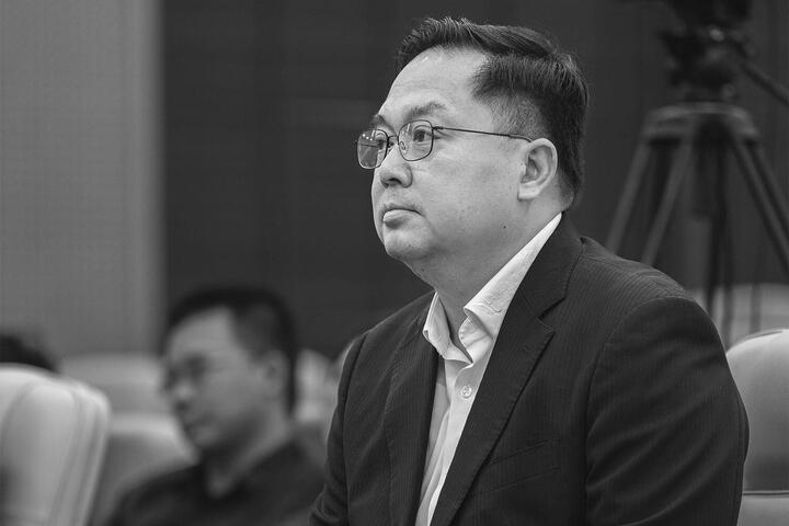 Nghệ sỹ Việt tiếc thương doanh nhân Hoàng Nam Tiến- Ảnh 1.