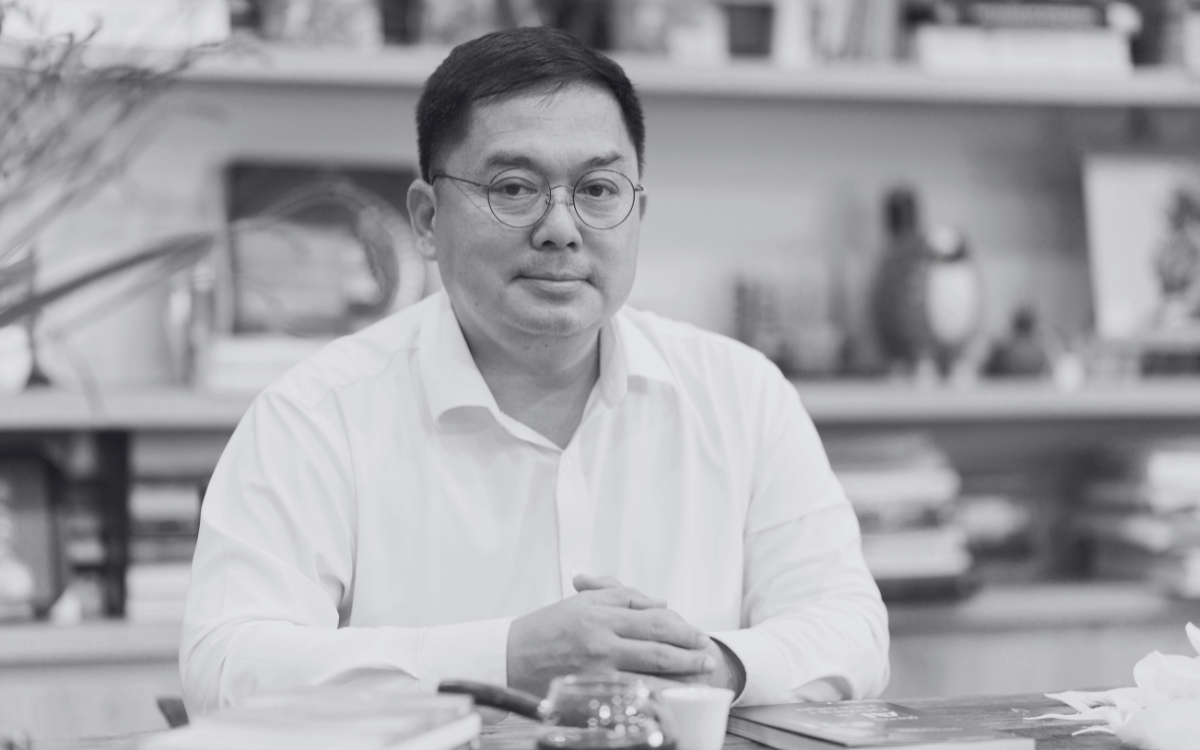 Ông Hoàng Nam Tiến, phó chủ tịch Hội đồng Trường đại học FPT, đột ngột qua đời ở tuổi 56- Ảnh 1.