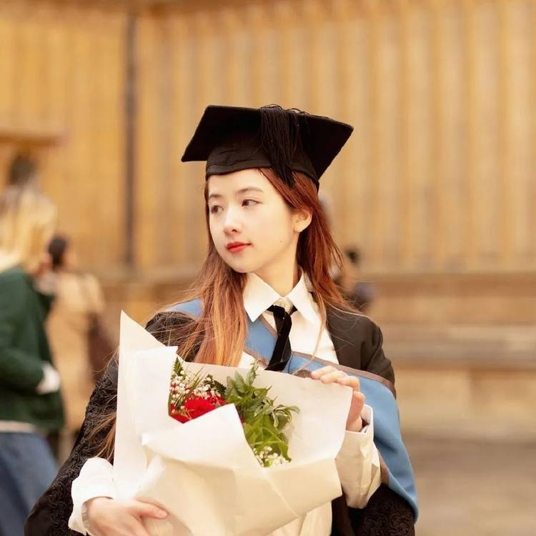 Nữ Tiến sĩ Toán học 31 tuổi đạt giải thưởng danh giá của Anh, được Oxford săn đón với mức lương 1,5 tỷ VNĐ/năm: Mong có cơ hội về quê hương cống hiến- Ảnh 2.