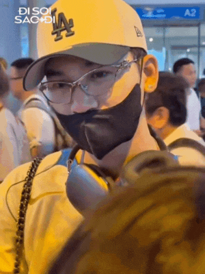 Dàn Anh Trai Say Hi về Việt Nam vào tối muộn: Isaac xuất hiện như tổng tài, 