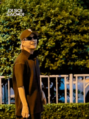 Dàn Anh Trai Say Hi về Việt Nam vào tối muộn: Isaac xuất hiện như tổng tài, 