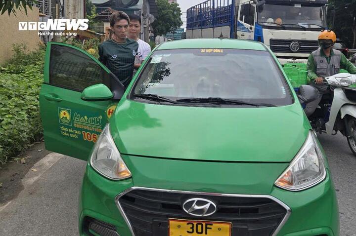 Rapper Bình Gold khai: Cướp taxi vì vội về Quảng Ninh chơi với bạn- Ảnh 1.