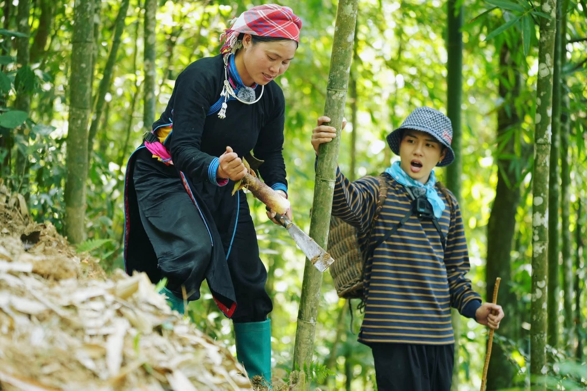 Livestream với chị Thông Gia đình Haha, Duy Khánh lại Livestream với chị Thông Gia đình Haha, Duy Khánh lại