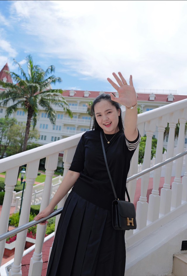 Quỳnh Anh - vợ Duy Mạnh thay đổi được khen xinh đẹp như công chúa, không còn cảnh bị chê 