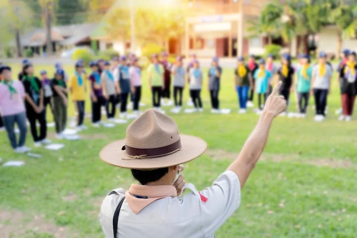 Cho con tham gia khóa tu, trại hè, cha mẹ cần lưu ý gì để trẻ an toàn?- Ảnh 1.