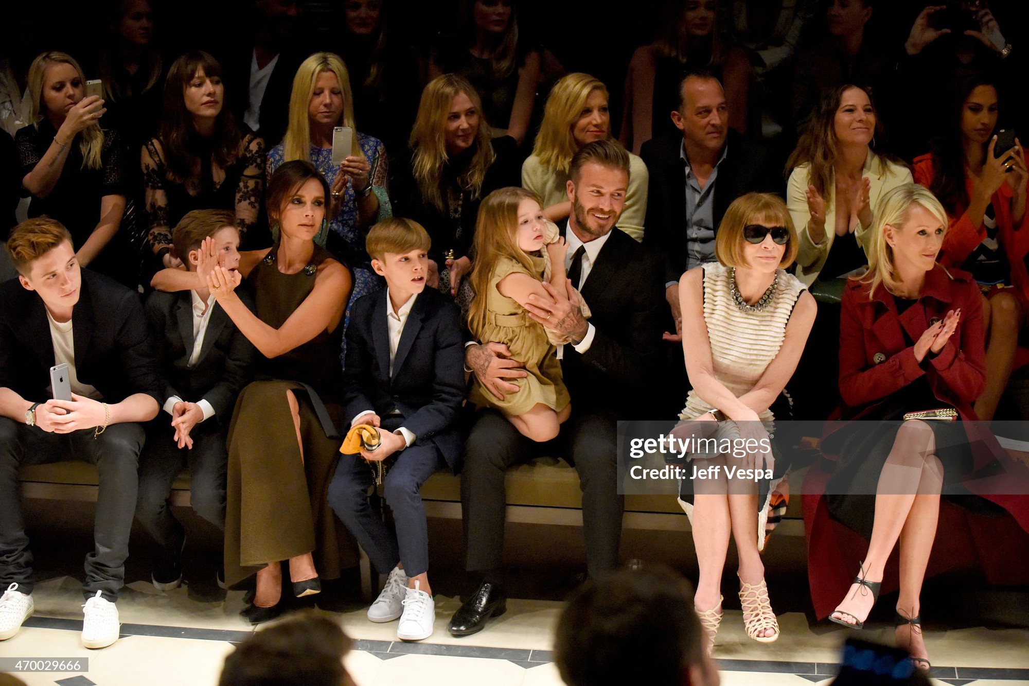 David Beckham - Victoria kỉ niệm 26 năm ngày cưới: Gia đình đẹp như tranh, nay rạn nứt khó cứu vì con cả bất hiếu- Ảnh 18.