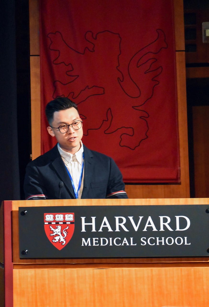 Gặp chàng trai Việt được mời thuyết trình tại ĐH Y Harvard: Có bố mẹ làm ở Viện Nghiên cứu Hạt nhân, dạy con theo cách không ai ngờ tới- Ảnh 1.