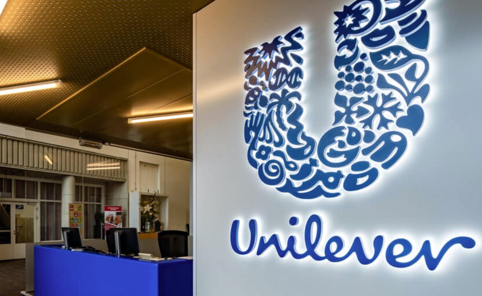 Hiện thực tàn khốc ngành tiêu dùng nhanh: Riêng hai ông lớn P&G và Unilever cắt giảm 14.000 nhân sự, suy thoái không chừa một ai- Ảnh 1.