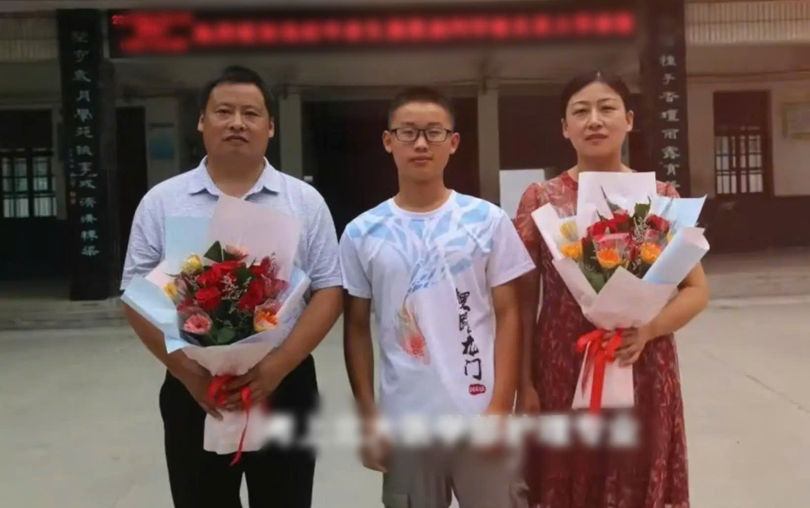 Bỏ học trường top chỉ sau một buổi, nam sinh gây sốc với lựa chọn không ai ngờ tới: "Tôi không thể sống cuộc đời như vậy"- Ảnh 2.