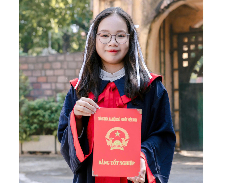 Vượt lên khó khăn, nữ sinh trường Thành Công đỗ đầu kỳ thi vào lớp 10 ở Hà Nội- Ảnh 1.