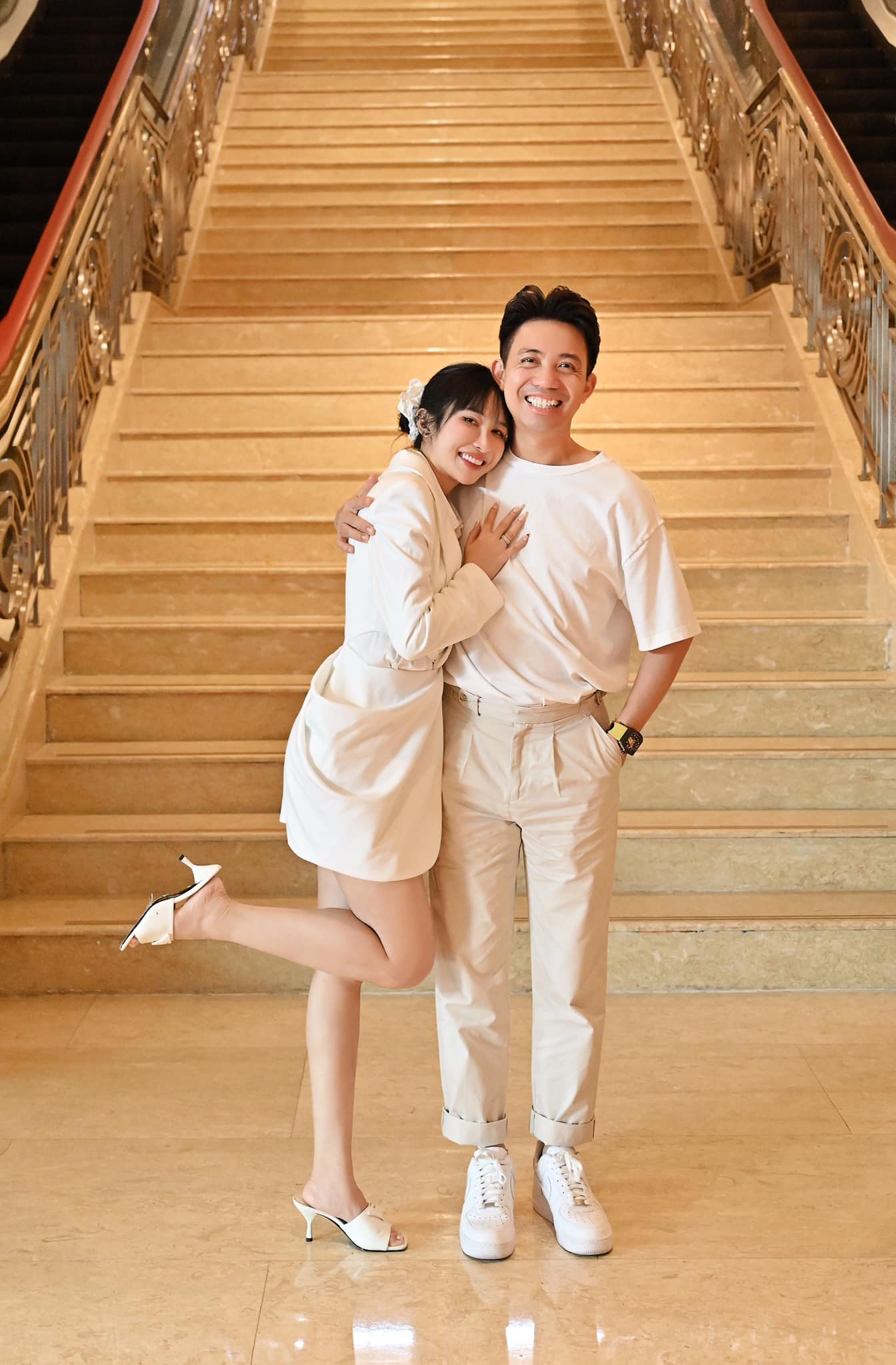 Vợ đầu và vợ 2 của Minh Nhựa lần đầu chung một khung hình: Bất ngờ với phát ngôn của vị đại gia- Ảnh 3.