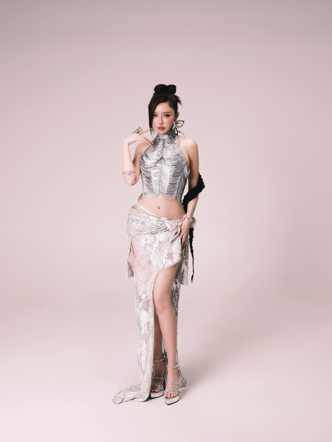 Lười như Bích Phương còn tập môn thể thao này 
