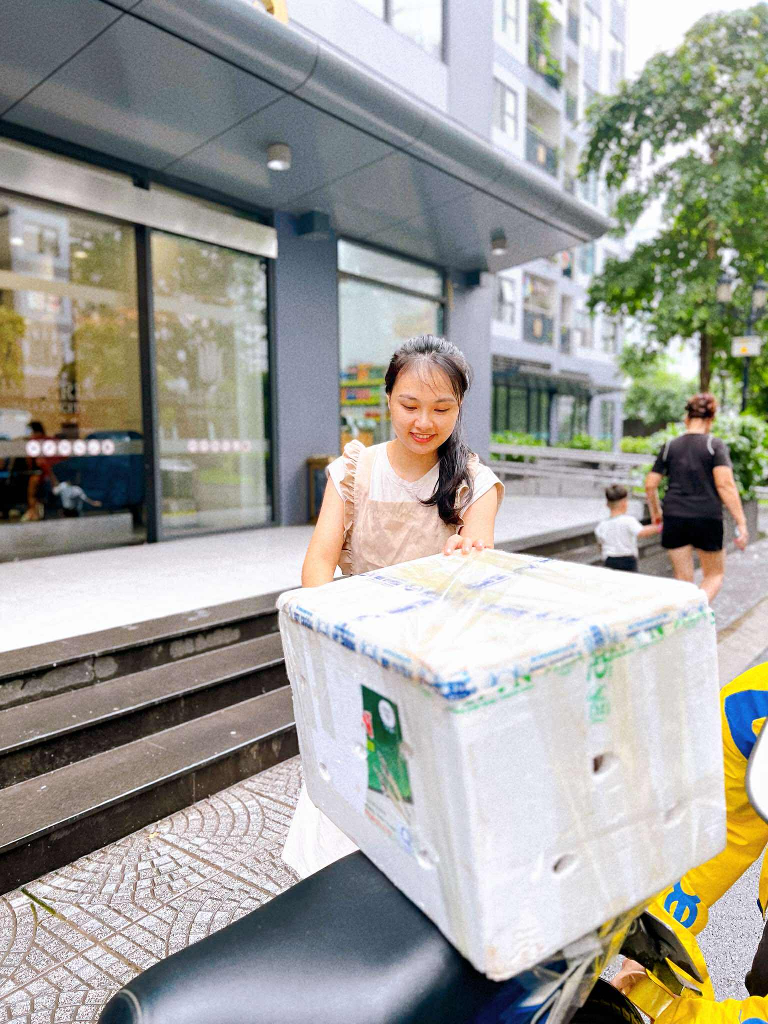 Nỗi niềm của những người bắt đầu lại công việc ở tuổi U40: Không có đường lùi, tự trấn an ‘chớ thấy sóng cả mà ngã tay chèo’- Ảnh 7.