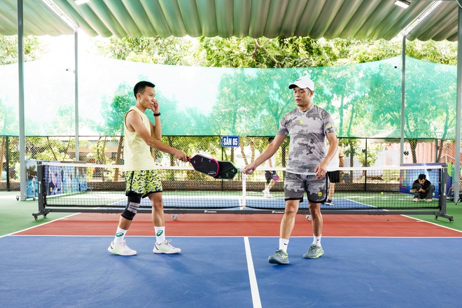 “Host social” là nghề gì mà chỉ cần "gom" đủ người ra sân Pickleball cũng kiếm được chục triệu một tháng?- Ảnh 5.