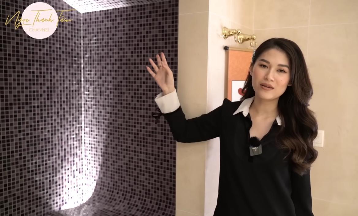Sự thật về cô gái lam lũ trong Gia Đình Haha: Là tiểu thư 7000 tỷ, ở nhà đập thông 6 căn như cung điện- Ảnh 22.