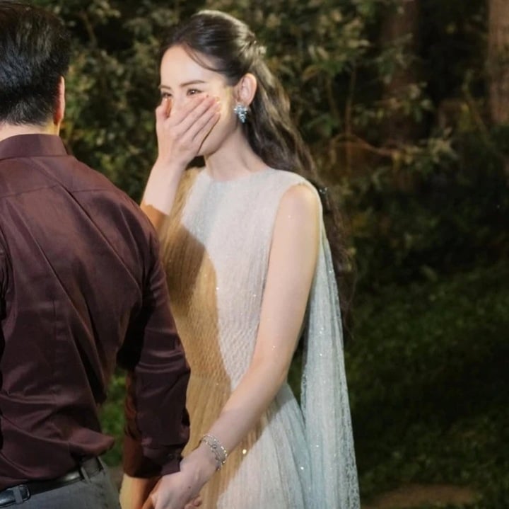 Nhan sắc của "Kim Tae Hee Việt Nam" vừa trở thành nàng dâu hào môn- Ảnh 9.