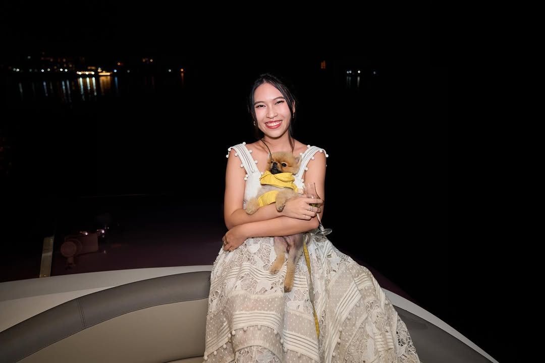 Công chúa "đế chế giải trí" được tất cả các Anh Trai cưng chiều: Đặc quyền VIP, profile khủng- Ảnh 6.