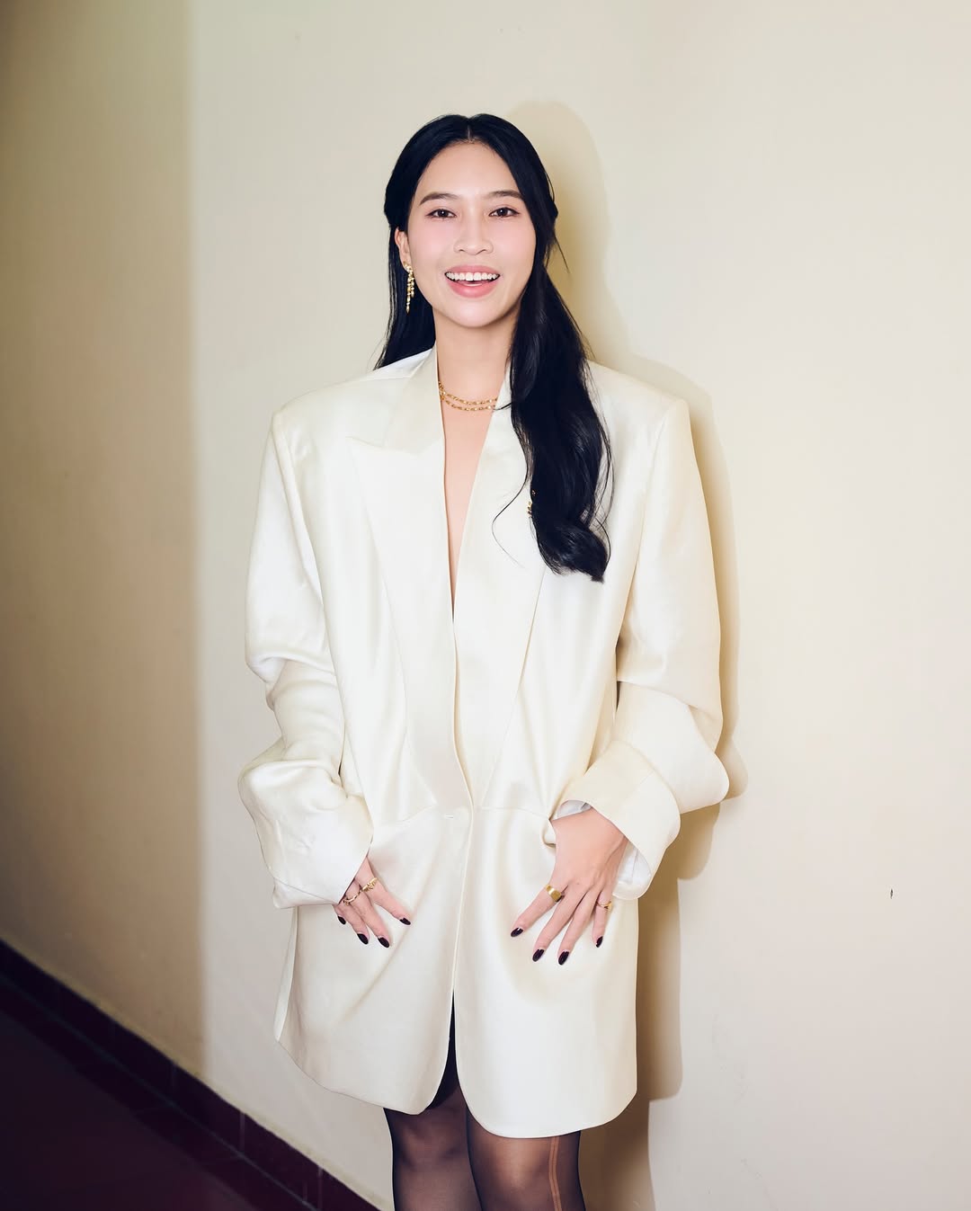 Công chúa "đế chế giải trí" được tất cả các Anh Trai cưng chiều: Đặc quyền VIP, profile khủng- Ảnh 1.