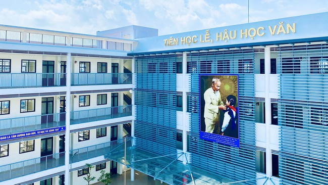 ĐỈNH: 1 trường THCS mới thành lập từ năm 2021, vậy mà năm 2025 đã có lớp 100% học sinh đỗ trường chuyên!- Ảnh 1.