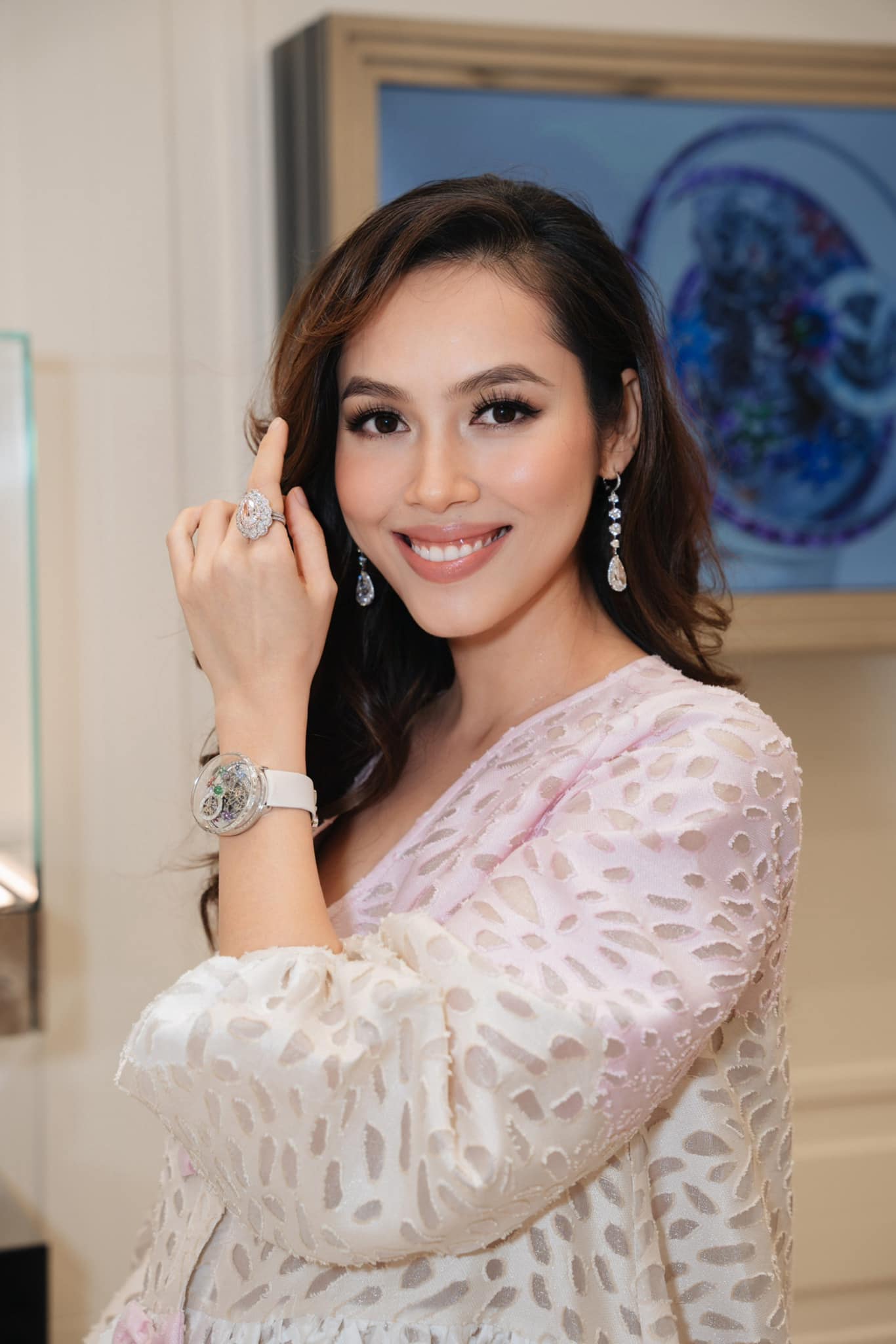 Á hậu Việt mắc bệnh lạ: Có túi nước bẩm sinh trong ổ bụng, 1 năm phải đi hút 2 lần- Ảnh 2.