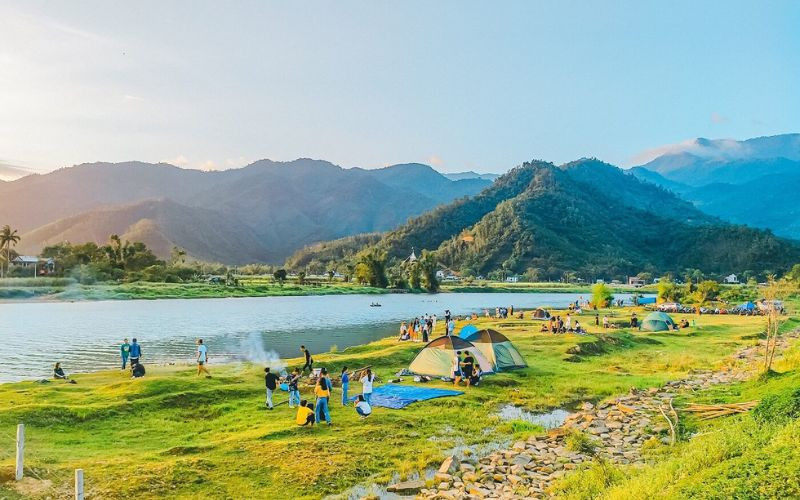 Cặp vợ chồng gặp nạn khi cắm trại ở khu ngập nước: Cảnh báo thú vui mùa hè có thể trở thành thảm kịch!- Ảnh 2.