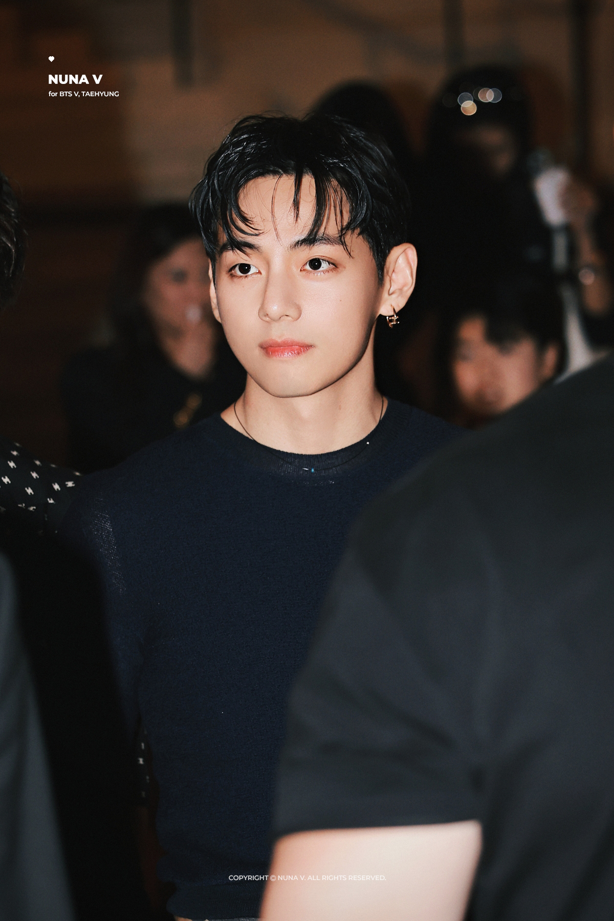 Ảnh siêu hot trong ngày: V (BTS) - Park Bo Gum tình tứ choàng tay, nép mình tạo 7749 kịch bản đam mỹ!- Ảnh 6.