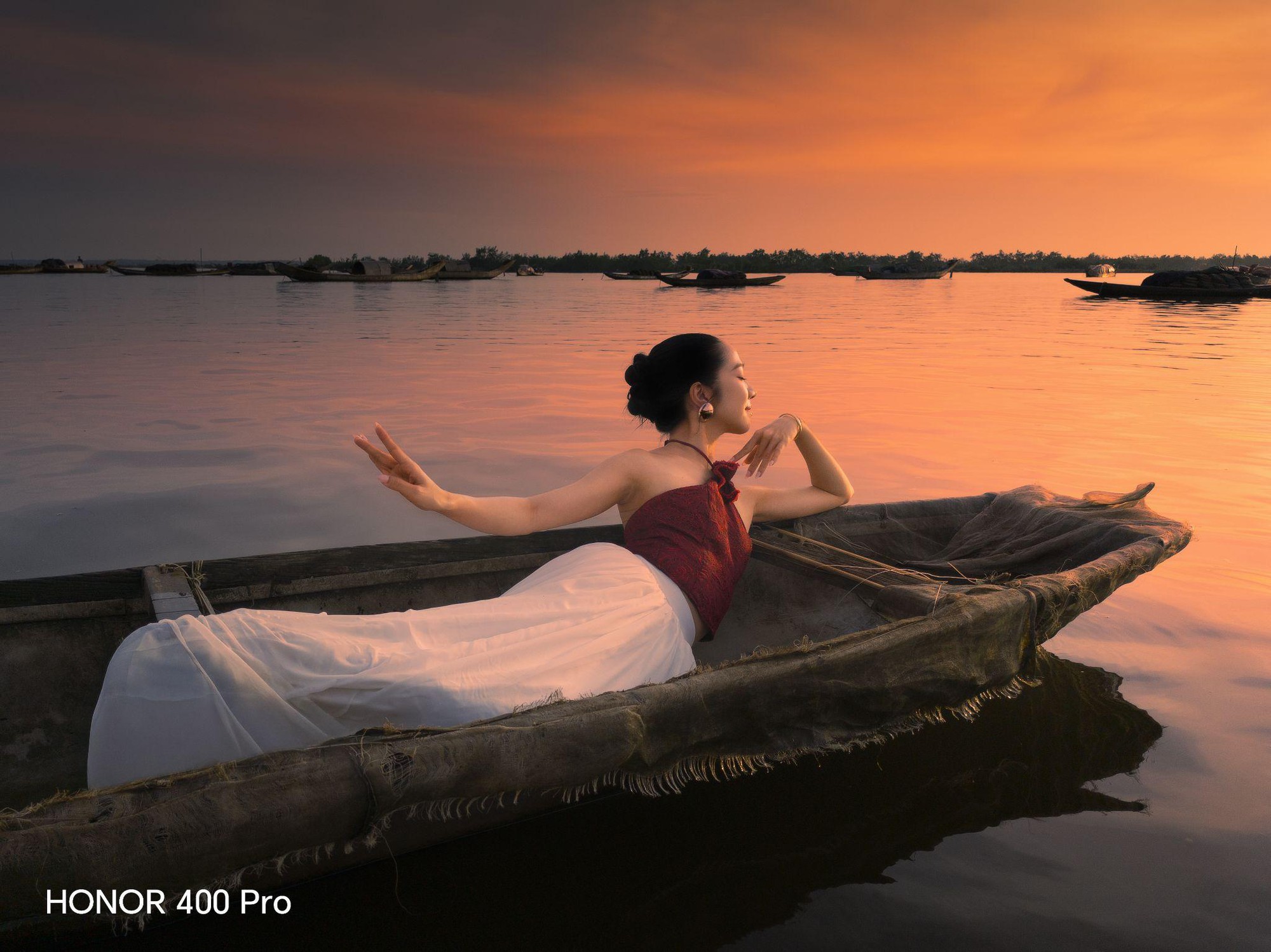“AI ra xứ Huế” – Chiêm ngưỡng vẻ đẹp cố đô qua lăng kính HONOR 400 Pro- Ảnh 1. “AI ra xứ Huế” – Chiêm ngưỡng vẻ đẹp cố đô qua lăng kính HONOR 400 Pro- Ảnh 1.