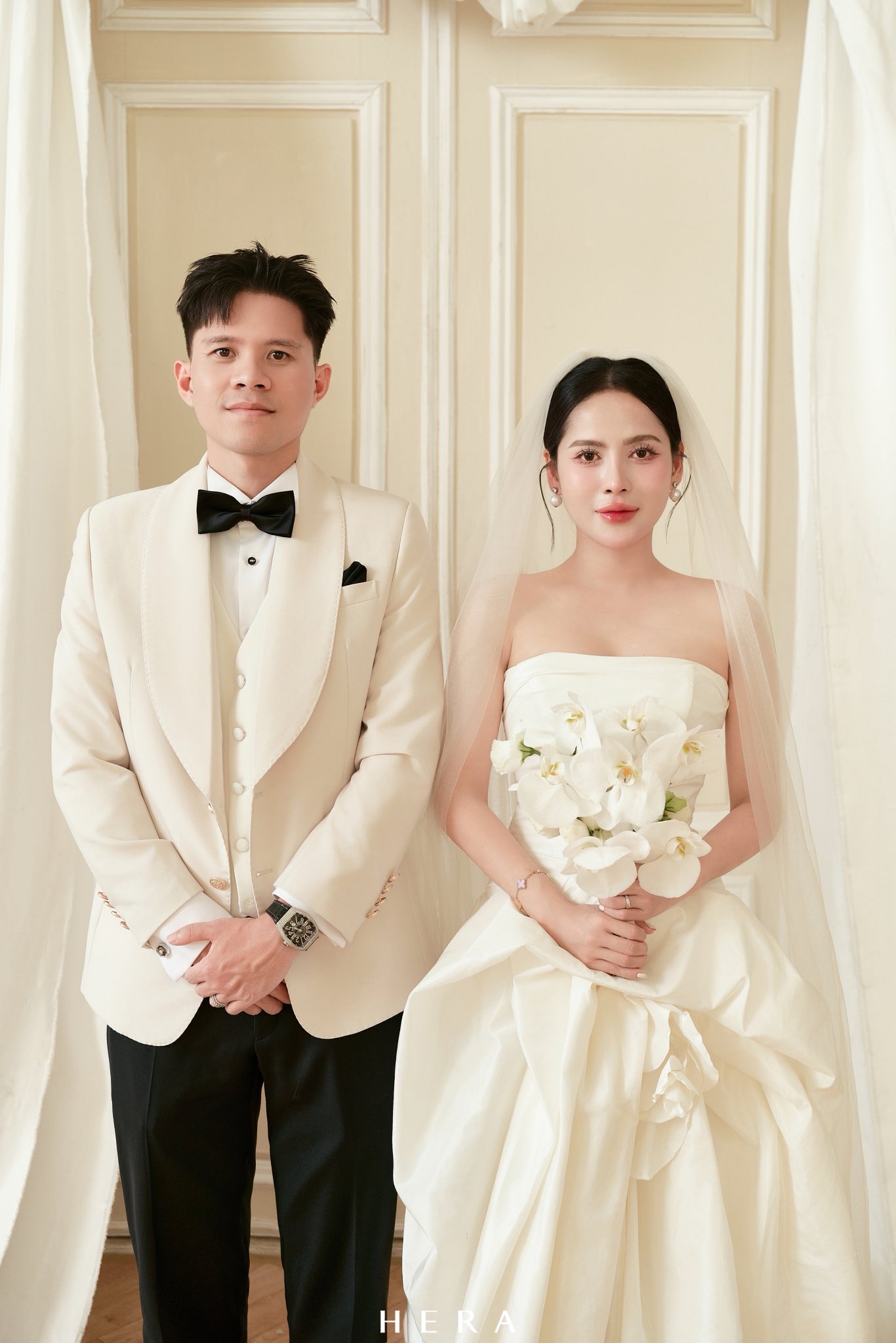 Trung vệ ĐT Việt Nam cưới mẹ đơn thân Quảng Ninh, nàng WAG 3 lần sinh nở vóc dáng vẫn nuột nà, visual sáng bừng- Ảnh 1.
