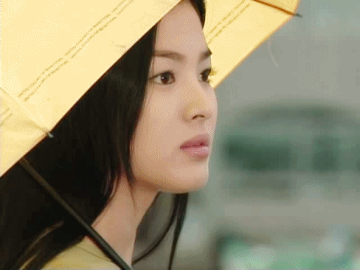 Nữ chính series phim 4 mùa kinh điển: Ngoài Choi Ji Woo, Song Hye Kyo và Son Ye Jin, còn có mỹ nhân cười đẹp nhất Hàn Quốc- Ảnh 2.