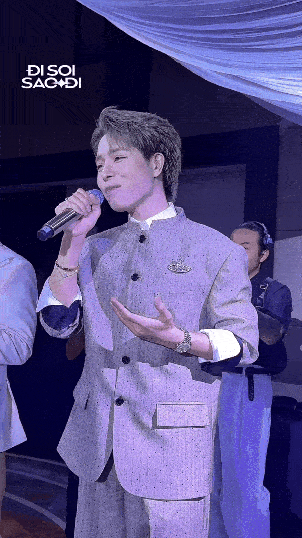 Nghệ sĩ triệu view và bà xã trao nhau first dance “tình bể bình”, Đức Phúc cất giọng ngọt như “rót mật vào tai”- Ảnh 3.