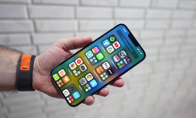 Chiếc iPhone từng khiến thị trường bùng nổ nay giảm kỷ lục hơn 12 triệu đồng- Ảnh 1.