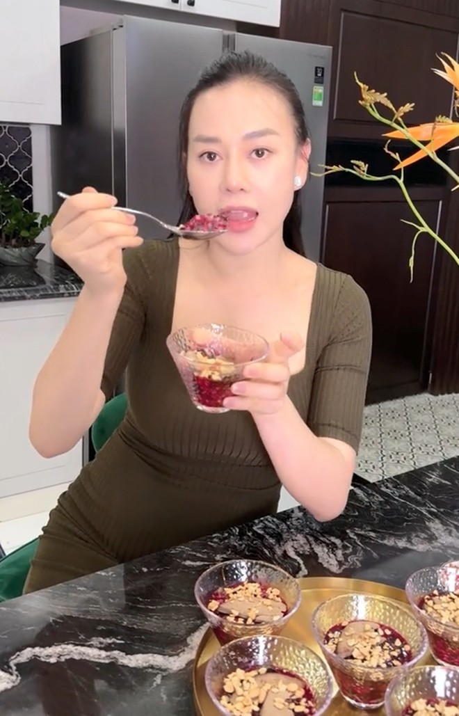 Xôn xao tin 