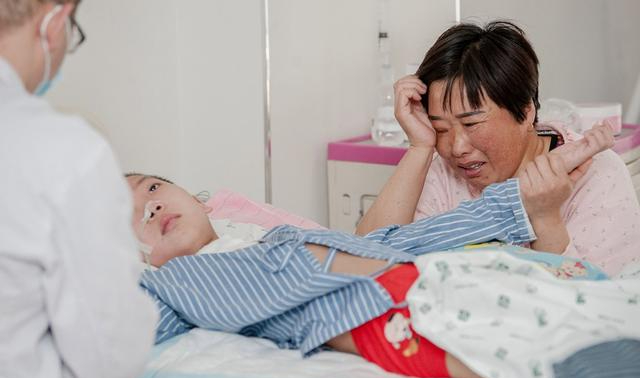 Bé trai 9 tuổi đã bị xơ gan, bác sĩ khuyến cáo thay đổi 1 điều trong ăn uống nhưng cha mẹ  bỏ qua khiến bệnh càng nặng- Ảnh 5.