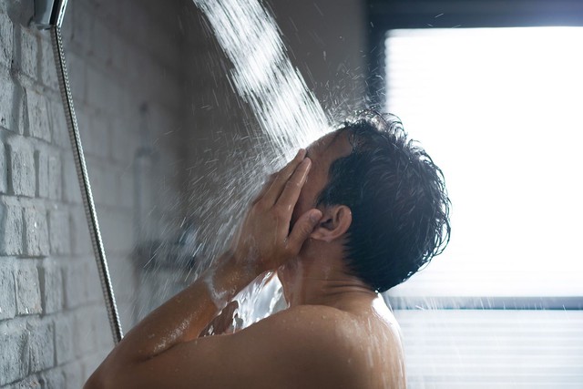 Ba thói quen “phá mạch máu” nhanh hơn ăn thịt mỡ: Nhiều người vẫn vô tư làm mỗi dịp hè- Ảnh 3.
