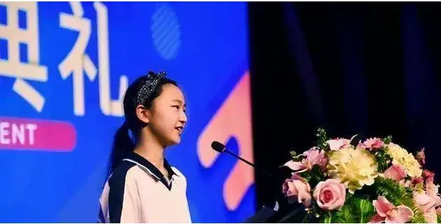 Nữ sinh thi đại học đạt điểm tuyệt đối 3 môn nhưng từ chối trường top 1 chỉ với 5 từ khiến ai nghe cũng phải "tròn mắt"- Ảnh 1.