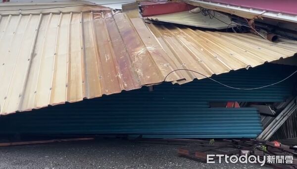 Kinh hoàng cảnh tượng bão Danas tàn phá Đài Loan (Trung Quốc): 2 người chết, hàng trăm người bị thương, hơn 3.400 người phải sơ tán- Ảnh 7.