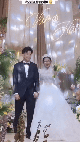 Trung vệ ĐT Việt Nam cưới mẹ đơn thân Quảng Ninh, nàng WAG 3 lần sinh nở vóc dáng vẫn nuột nà, visual sáng bừng- Ảnh 2.