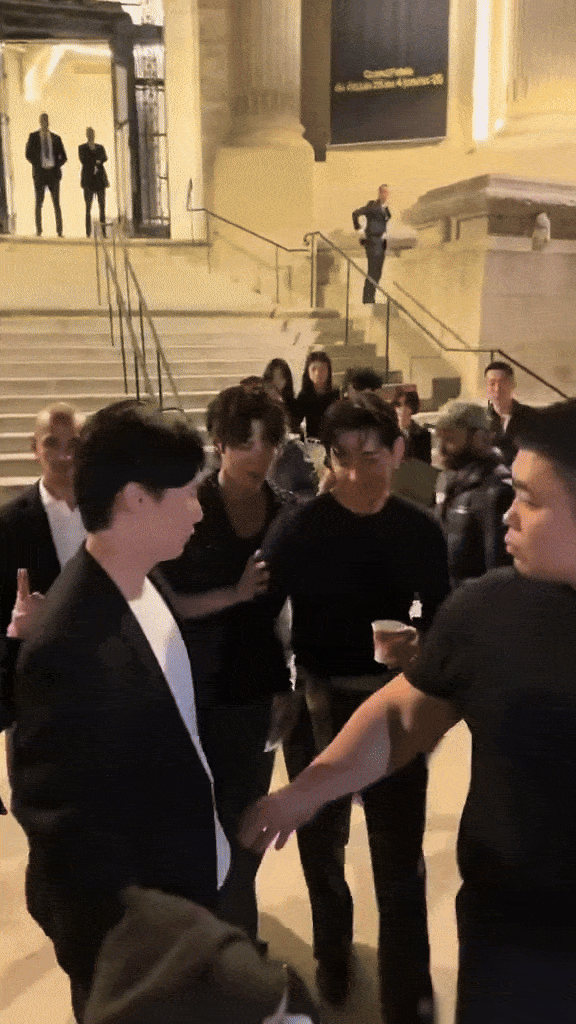 3 ngày “yêu” của V (BTS) - Park Bo Gum: Tình tứ điên đảo, lộ hàng loạt dấu hiệu đam mỹ khiến fan “quắn quéo”- Ảnh 3.