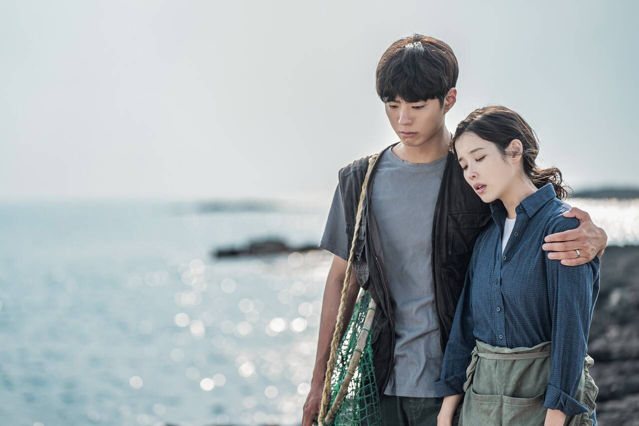 Nước đi sai lầm của Park Bo Gum- Ảnh 2. Nước đi sai lầm của Park Bo Gum- Ảnh 2.
