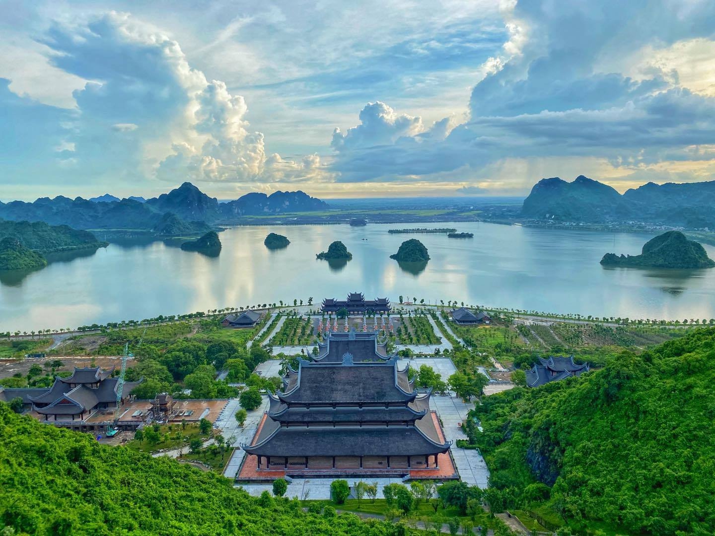 Sau khi sáp nhập, Ninh Bình có thêm 1 'mũi nhọn vàng' trị giá 11.000 tỷ của đại gia Xuân Trường: Vùng sình lầy hóa ‘Vịnh Hạ Long trên cạn’- Ảnh 1.