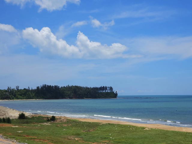 Bãi biển được mệnh danh là "nữ hoàng của các bãi tắm", thuộc miền Trung nhưng ít du khách biết tới- Ảnh 2.